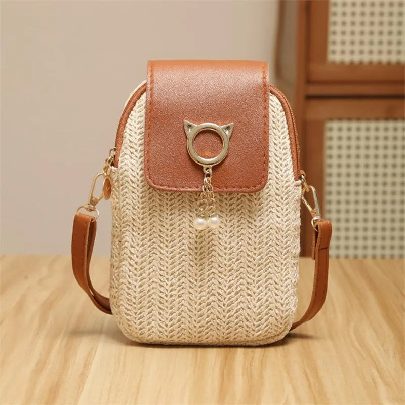 Elegant Woven Straw Crossbody Bag with Gold Chain