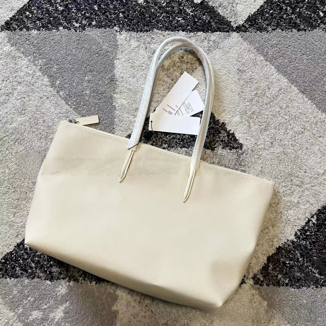 Elegant Large-Capacity Shoulder Bag