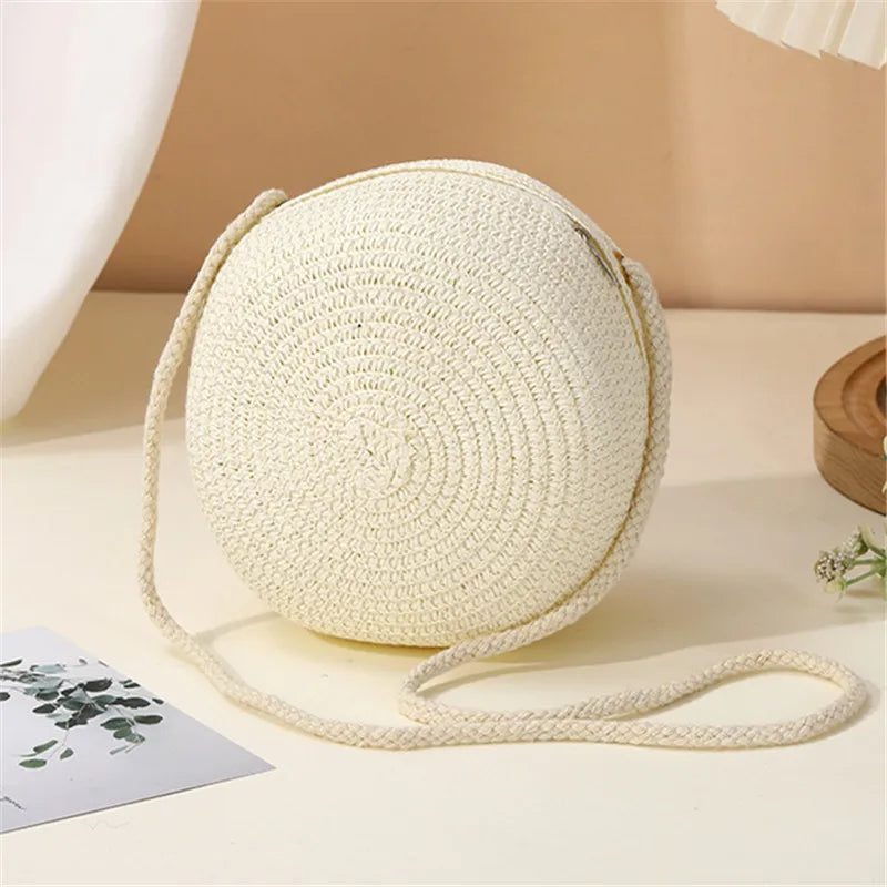 Elegant Woven Straw Crossbody Bag with Gold Chain