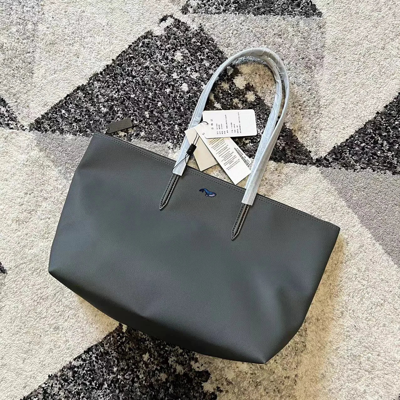 Elegant Large-Capacity Shoulder Bag